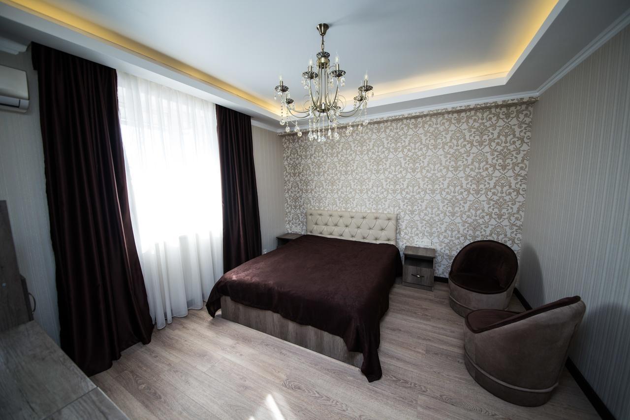 De'Mar Hotel Бишкек Экстерьер фото