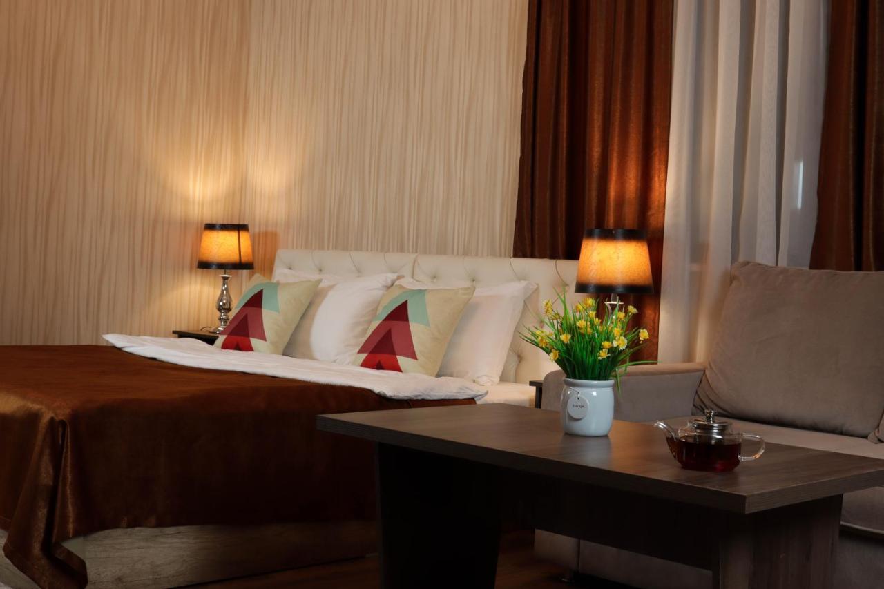 De'Mar Hotel Бишкек Экстерьер фото